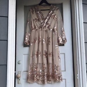 Xl beige dress. Never worn. No tags.